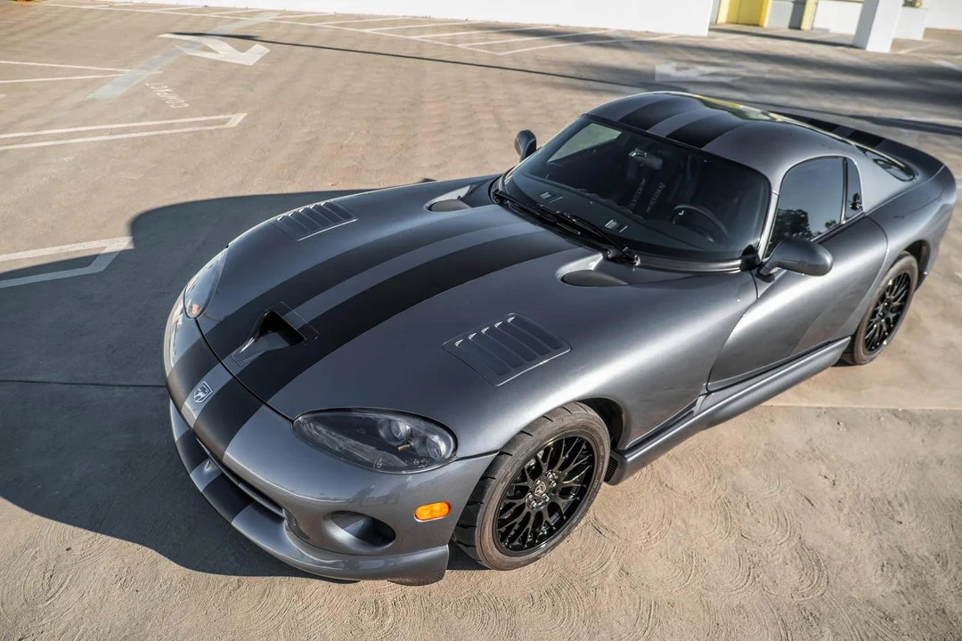 2000 Dodge Viper ACR 2nd Gen - Image 2 of 31