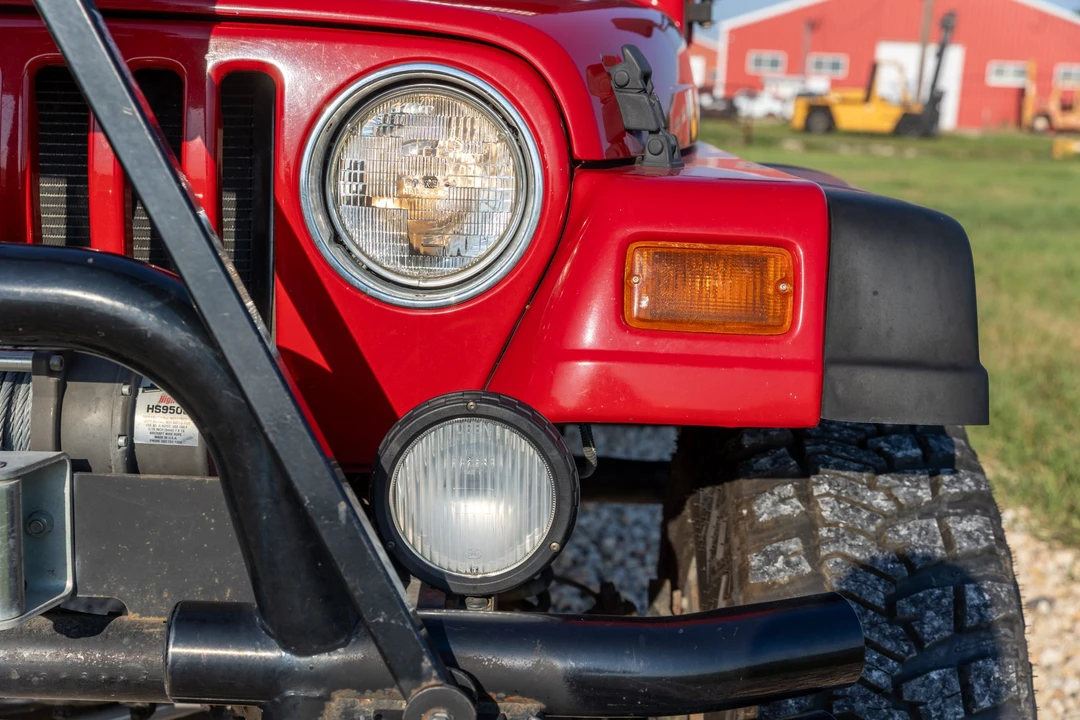 1998 Jeep TJ Wrangler - Image 13 of 31
