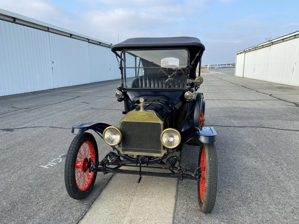 1915 Ford Model T - Image 2 of 31