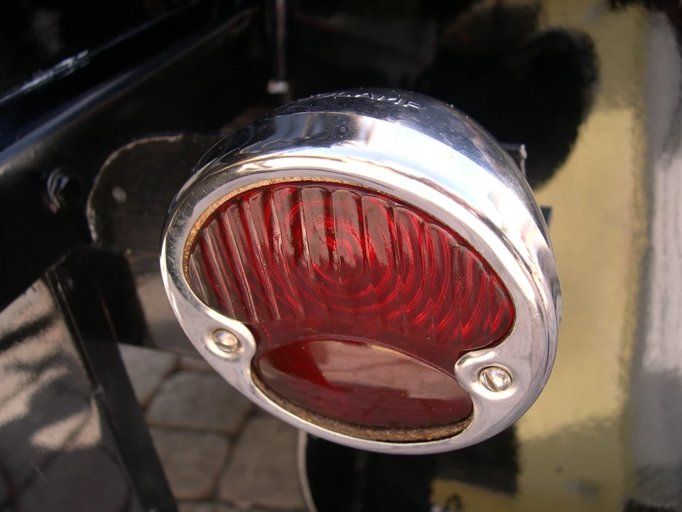 1931 Ford Model A Pickup & Model AA - Image 28 of 31