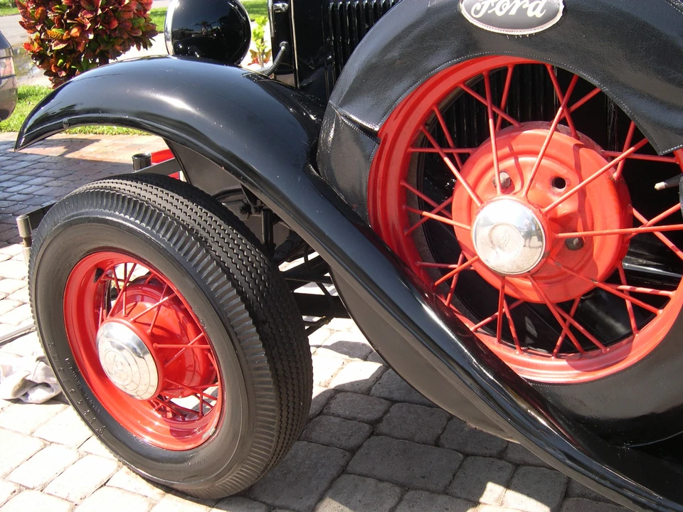 1931 Ford Model A Pickup & Model AA - Image 9 of 31