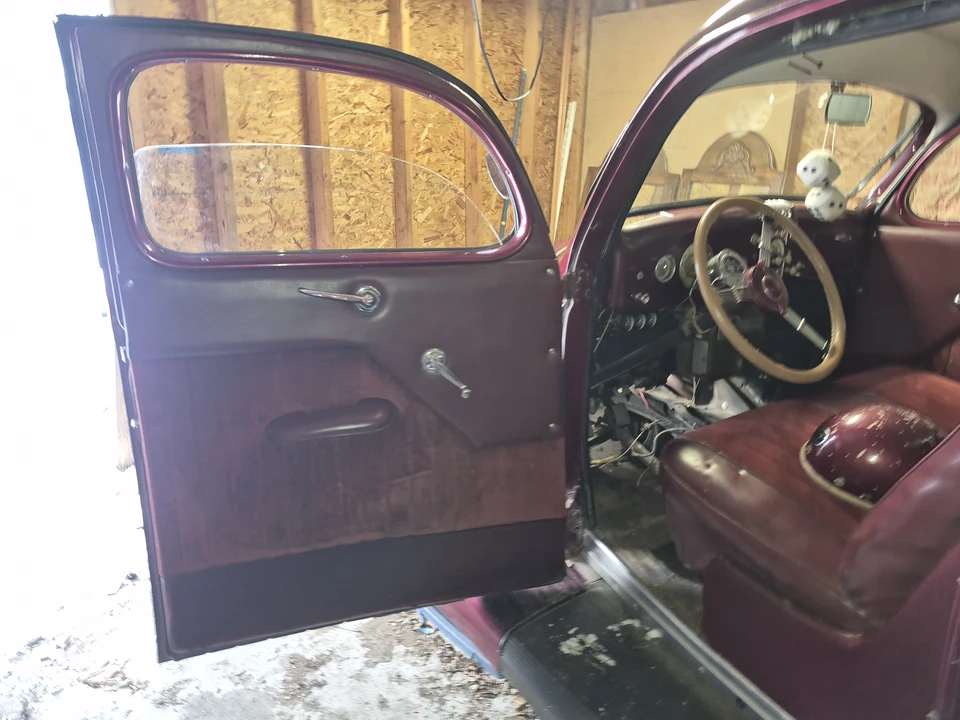 1935 Ford Model 48 & 68 - Image 10 of 31