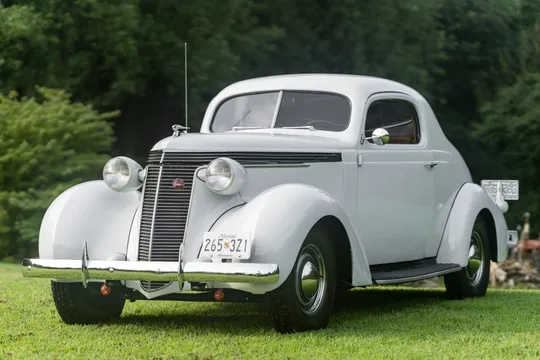 1937 Studebaker Dictator Business Coupe