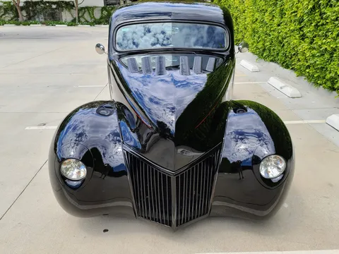 1939 Ford Standard & Deluxe & Super Deluxe - Image 4 of 31