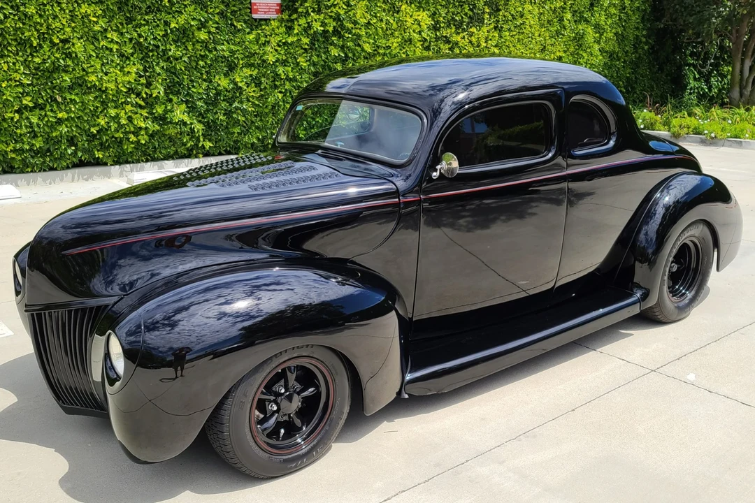 1939 Ford Standard & Deluxe & Super Deluxe - Image 1 of 31