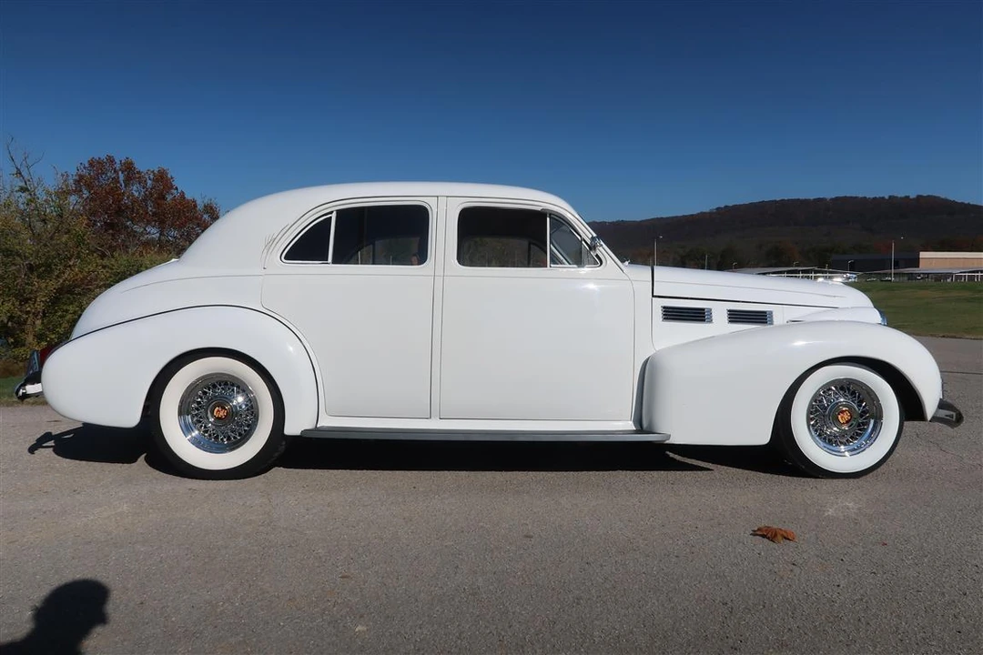 1940 Cadillac Series 62 1st Gen - Image 12 of 31