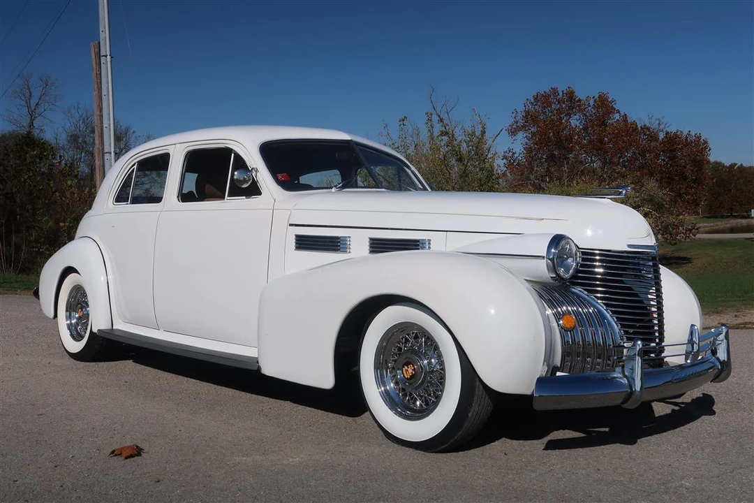 1940 Cadillac Series 62 1st Gen - Image 11 of 31