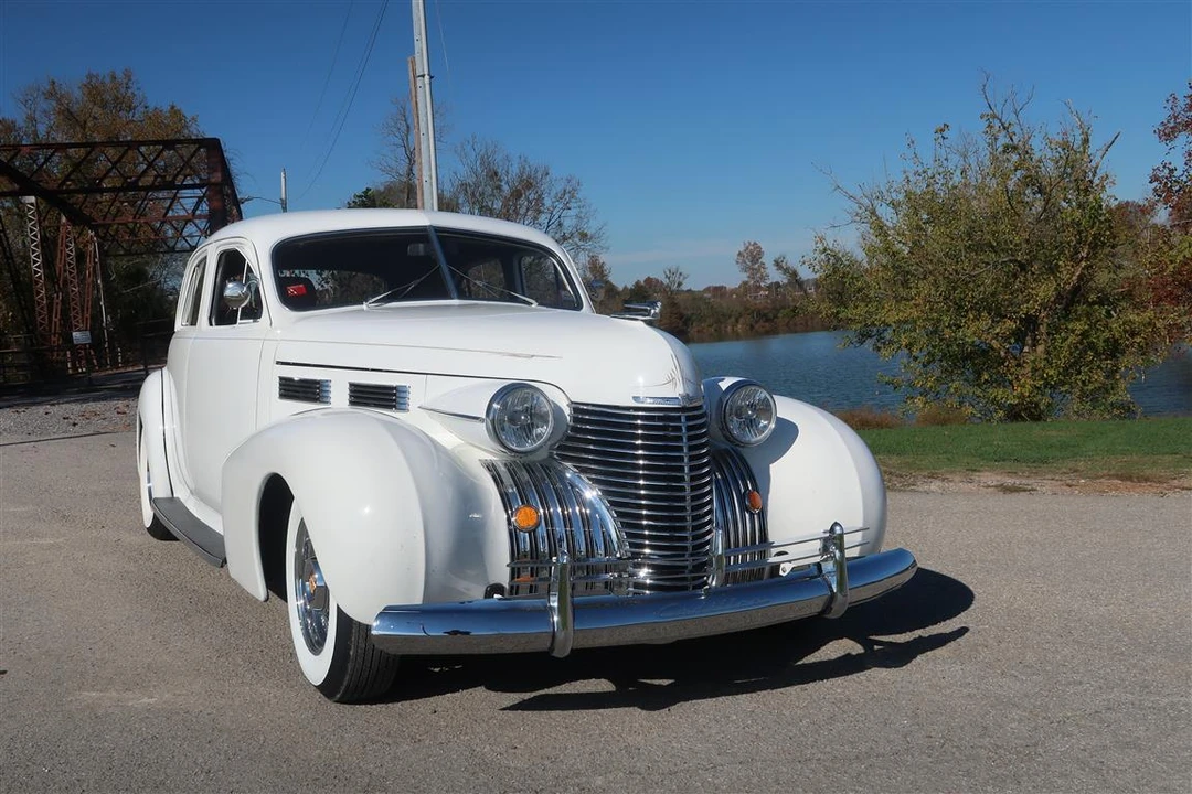 1940 Cadillac Series 62 1st Gen - Image 7 of 31