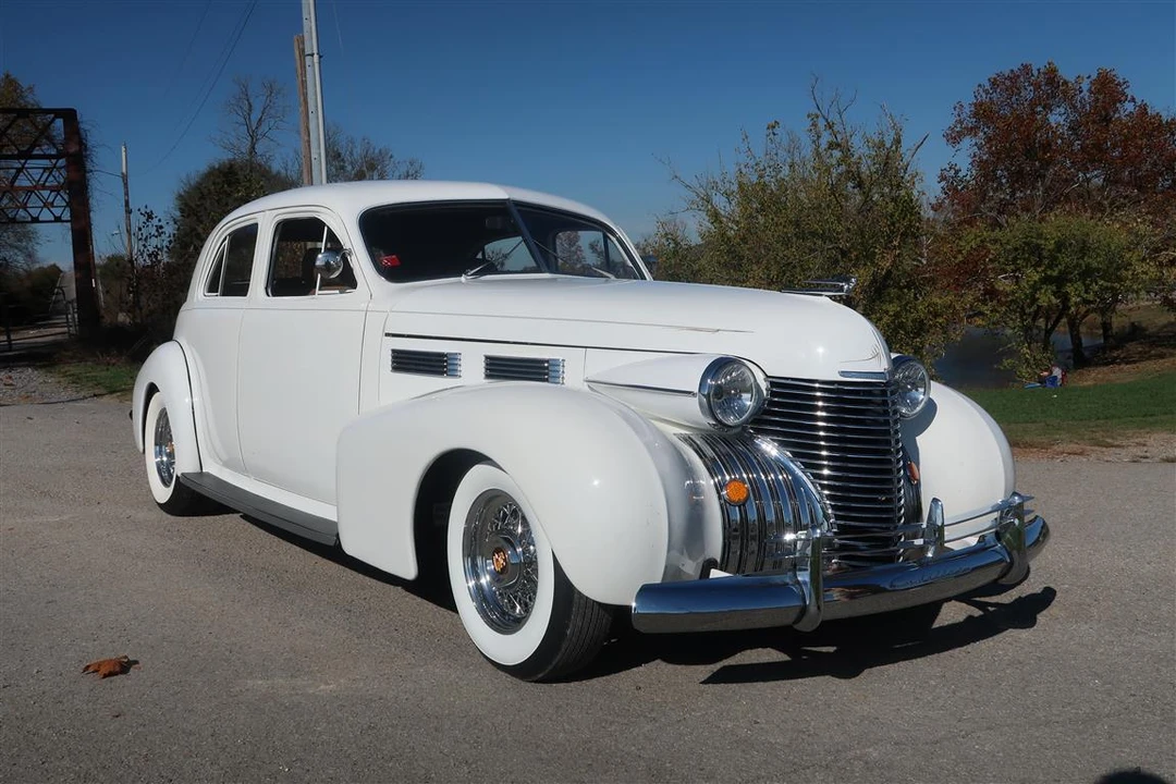 1940 Cadillac Series 62 1st Gen - Image 9 of 31