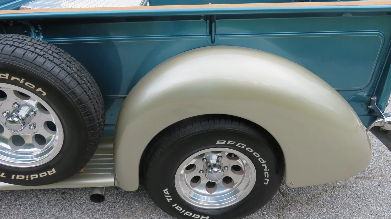 1946 Ford Pickup (1940-1947) - Image 29 of 31