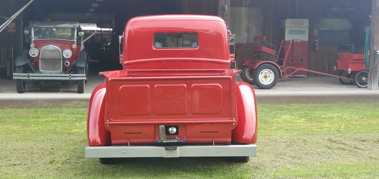 1946 Ford Pickup (1940-1947) - Image 22 of 31