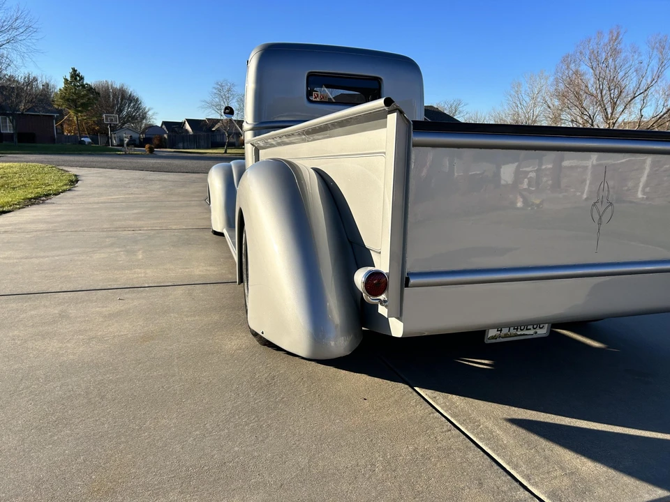 1946 Ford Pickup (1940-1947) - Image 25 of 31