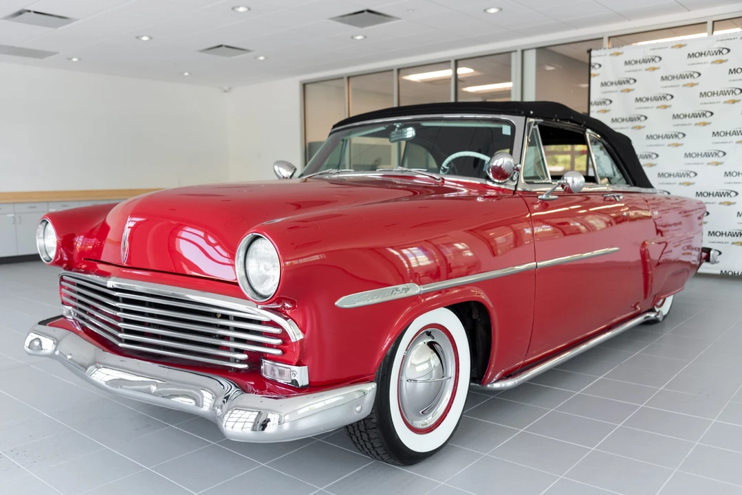 1953 Ford Crestline - Image 11 of 31