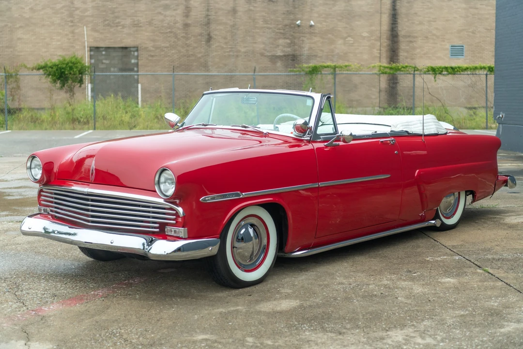 1953 Ford Crestline - Image 5 of 31