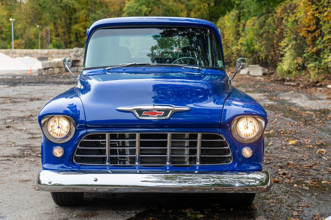 1955 Chevrolet Task Force - Image 11 of 31