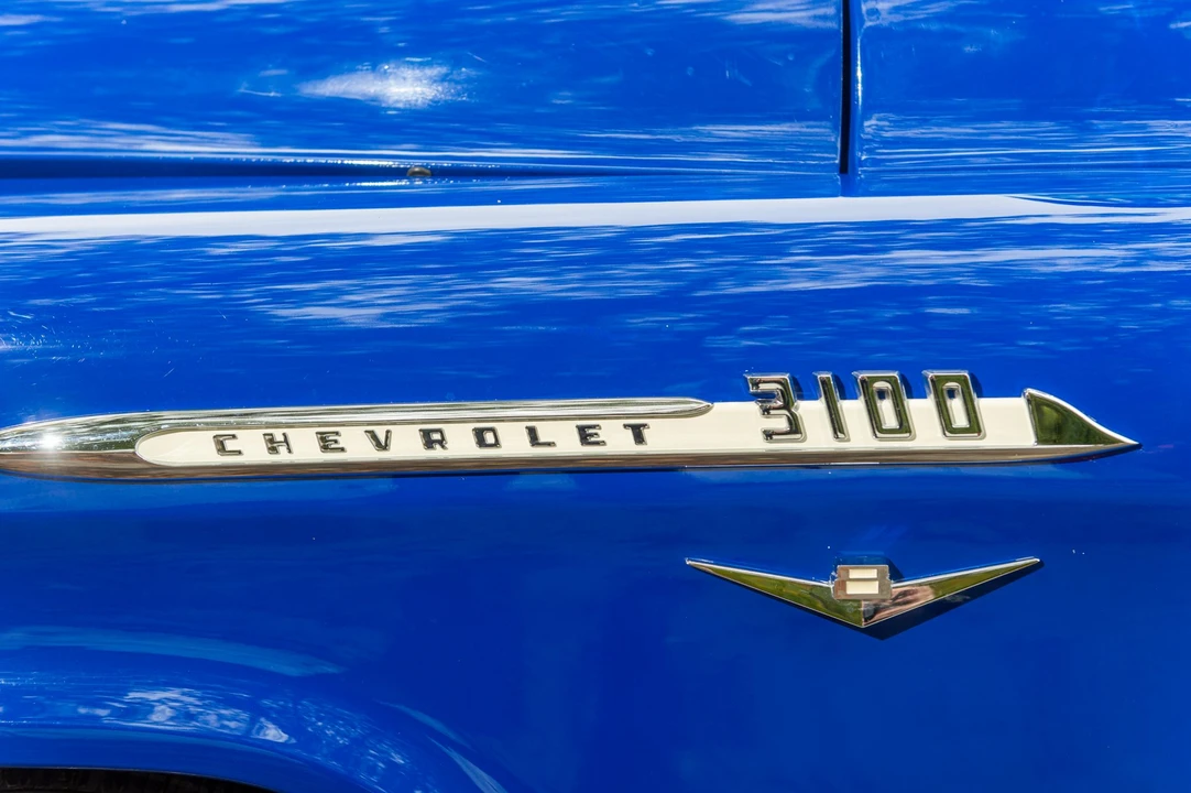 1955 Chevrolet Task Force - Image 23 of 31