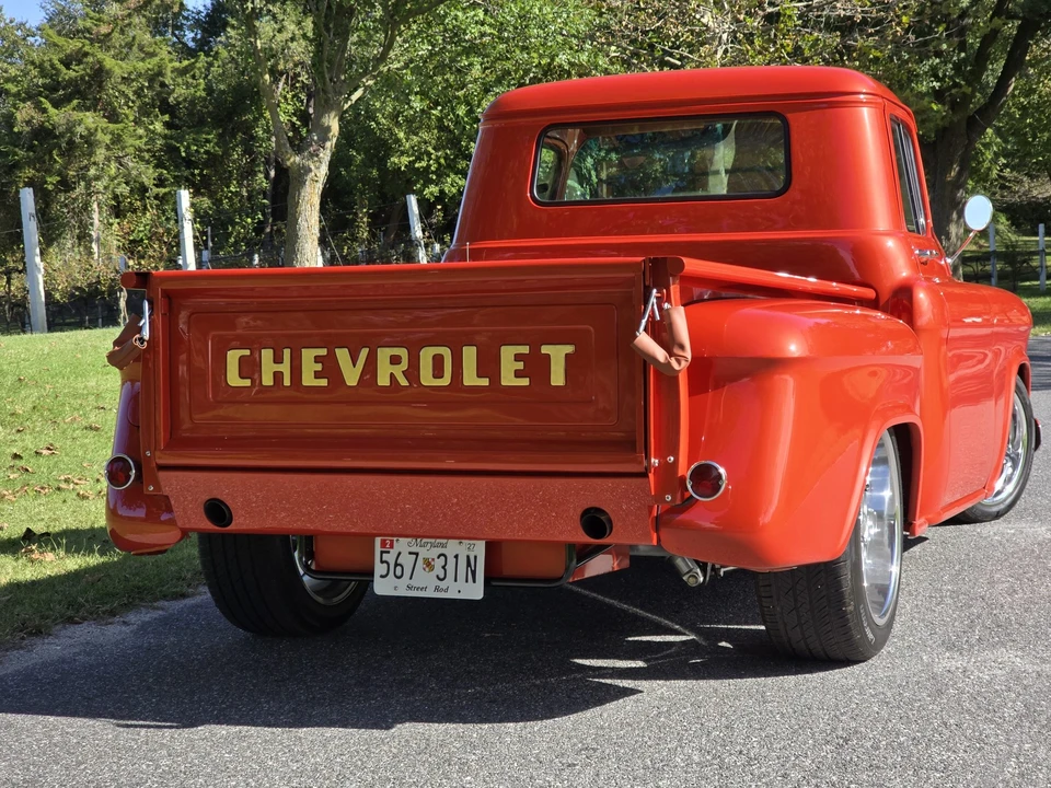 1955 Chevrolet Task Force - Image 27 of 31