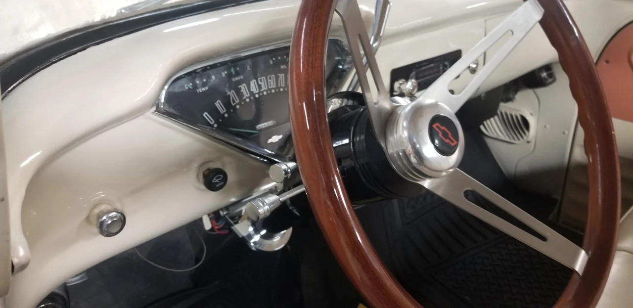 1955 Chevrolet Task Force - Image 26 of 31