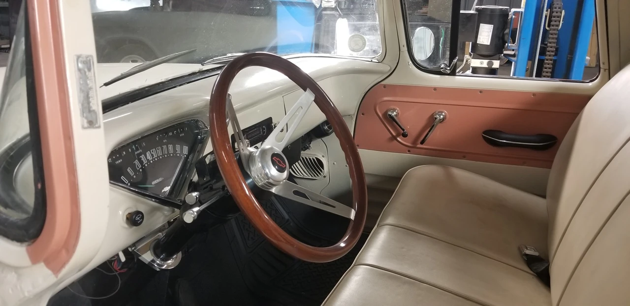 1955 Chevrolet Task Force - Image 23 of 31