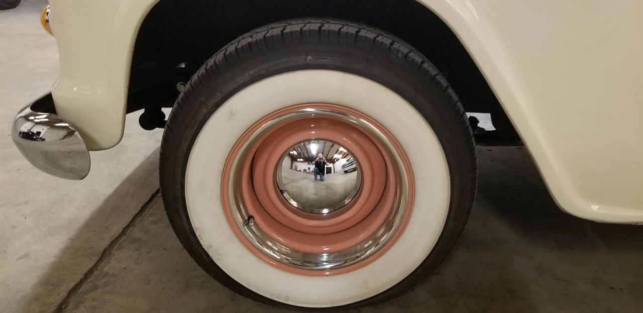 1955 Chevrolet Task Force - Image 22 of 31