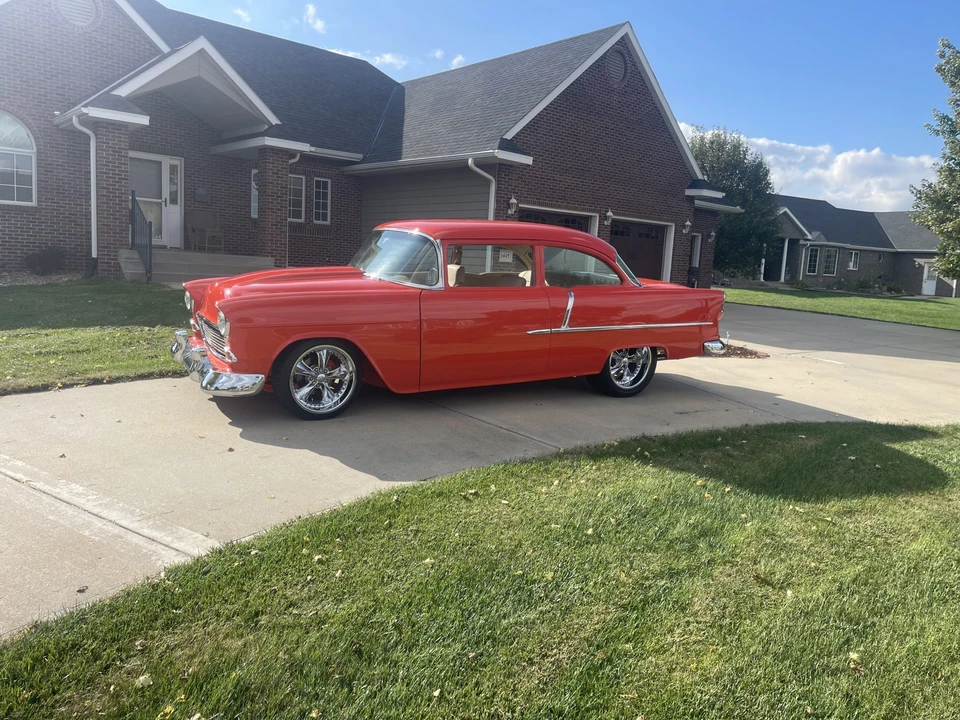 1955 Chevrolet Tri-Five Bel Air Sedan & Wagon - Image 9 of 31