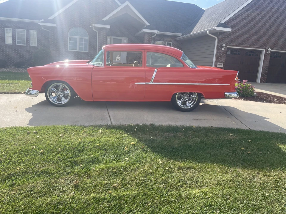 1955 Chevrolet Tri-Five Bel Air Sedan & Wagon - Image 8 of 31
