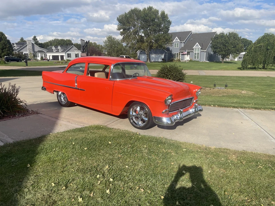 1955 Chevrolet Tri-Five Bel Air Sedan & Wagon - Image 3 of 31