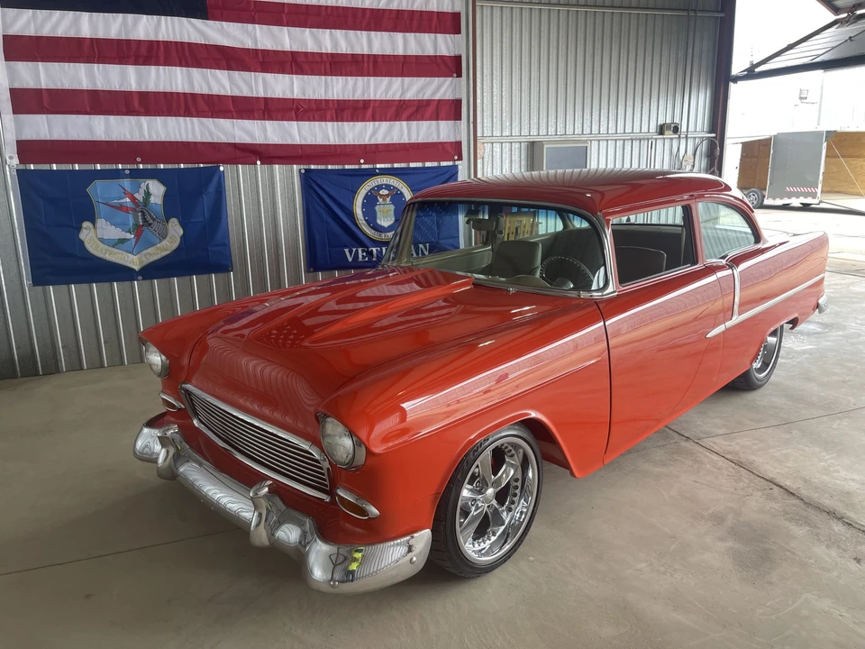 1955 Chevrolet Tri-Five Bel Air Sedan & Wagon - Image 10 of 31