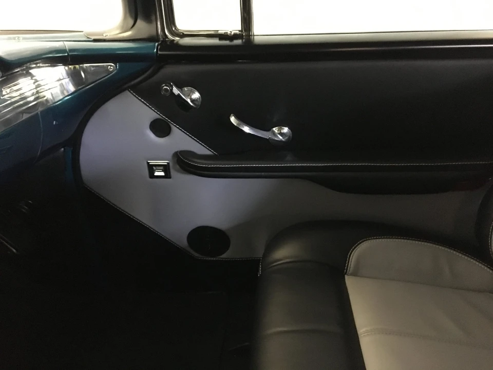 1955 Chevrolet Nomad - Image 21 of 31