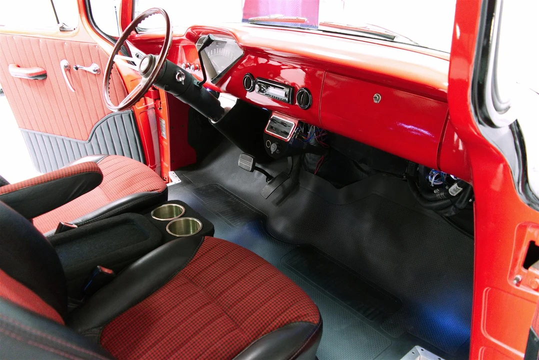 1955 Chevrolet Task Force - Image 29 of 31
