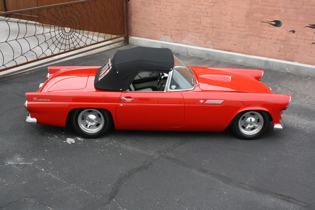 1955 Ford Thunderbird 1st Gen - Image 21 of 31