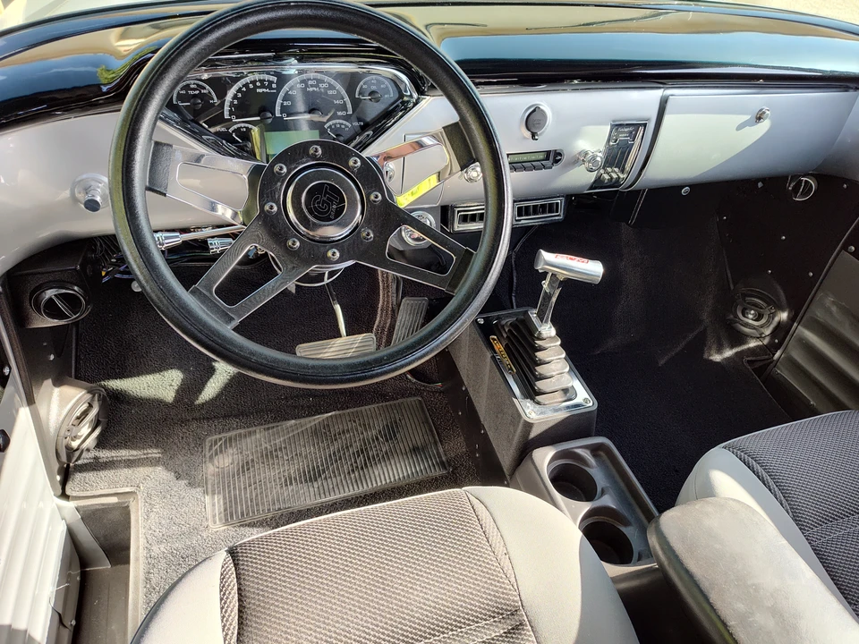 1956 Chevrolet Task Force - Image 20 of 30