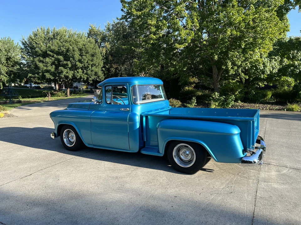 1956 Chevrolet Task Force - Image 5 of 31