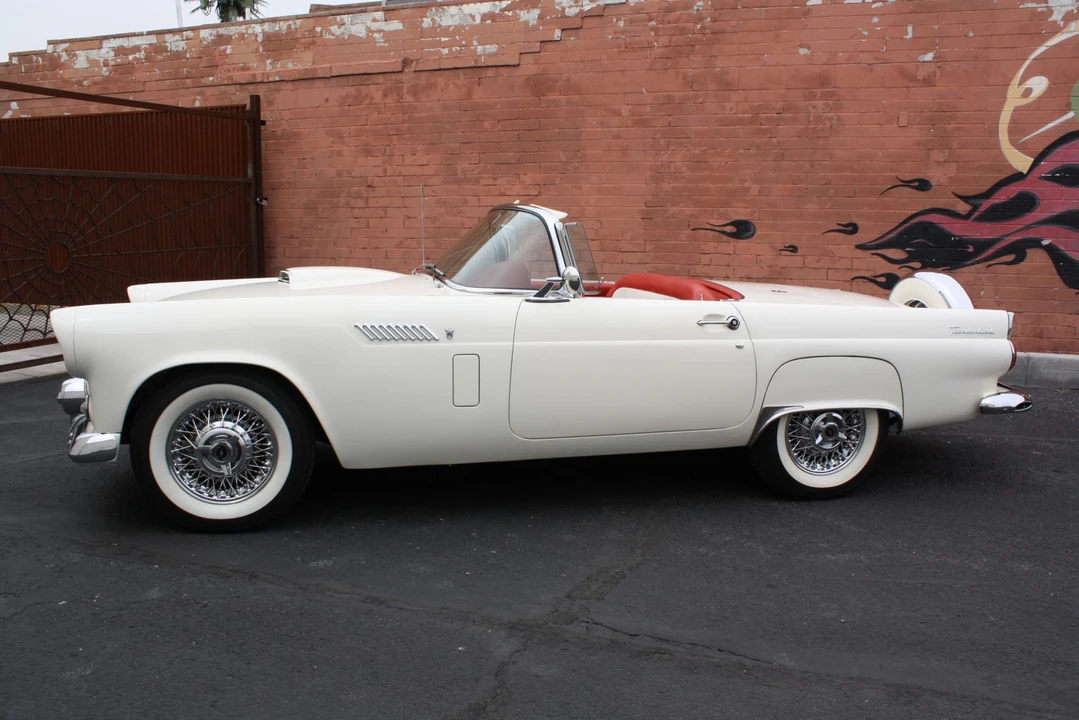 1956 Ford Thunderbird 1st Gen - Image 15 of 31