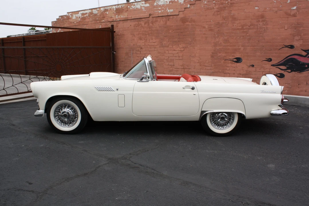 1956 Ford Thunderbird 1st Gen - Image 14 of 31