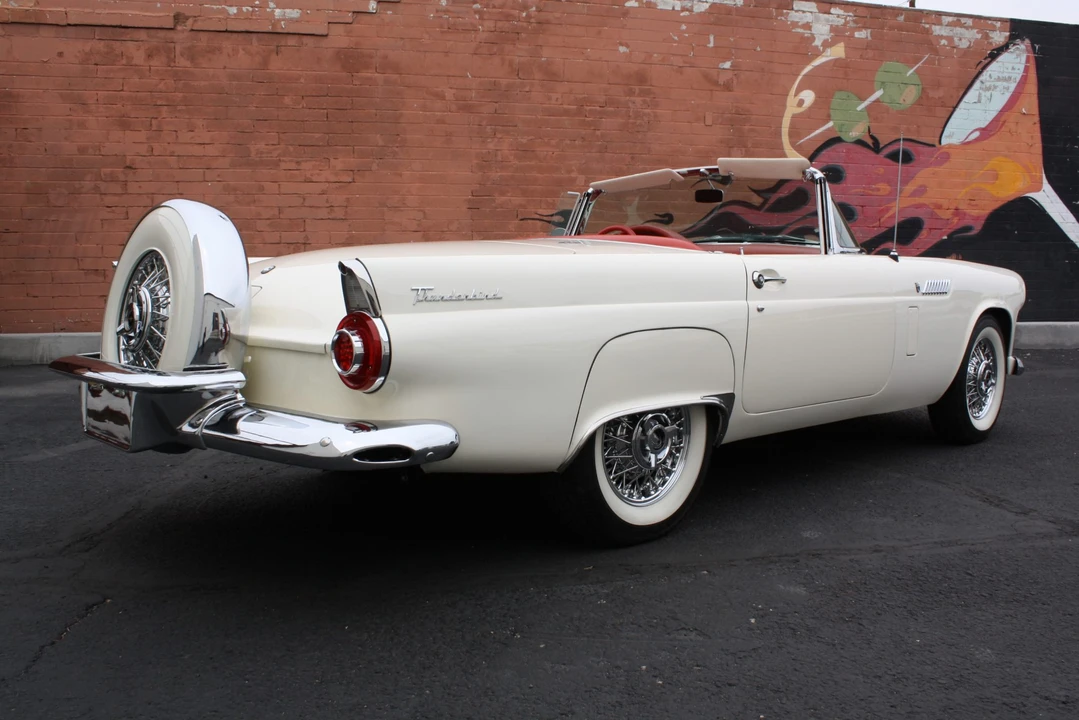 1956 Ford Thunderbird 1st Gen - Image 26 of 31