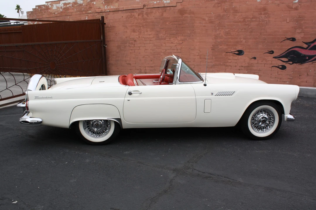 1956 Ford Thunderbird 1st Gen - Image 29 of 31