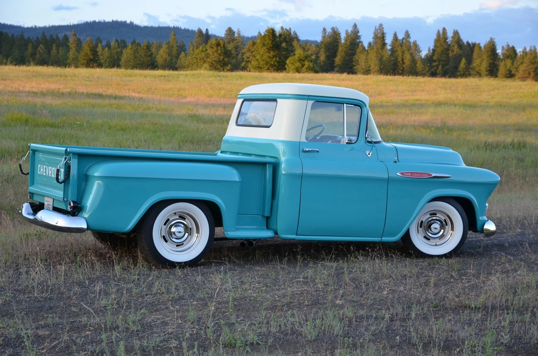 1957 Chevrolet Task Force - Image 25 of 31