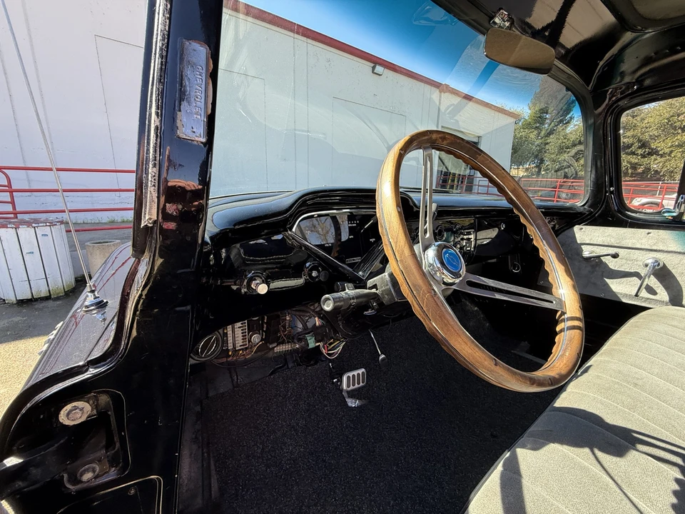 1957 Chevrolet Task Force - Image 29 of 31