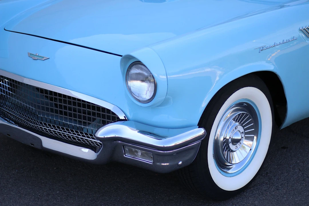 1957 Ford Thunderbird 1st Gen - Image 24 of 31