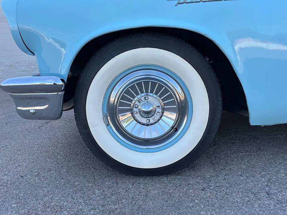 1957 Ford Thunderbird 1st Gen - Image 17 of 31