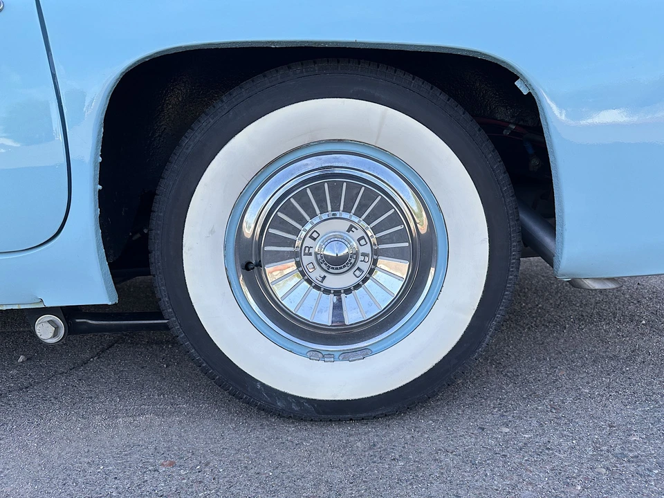 1957 Ford Thunderbird 1st Gen - Image 18 of 31