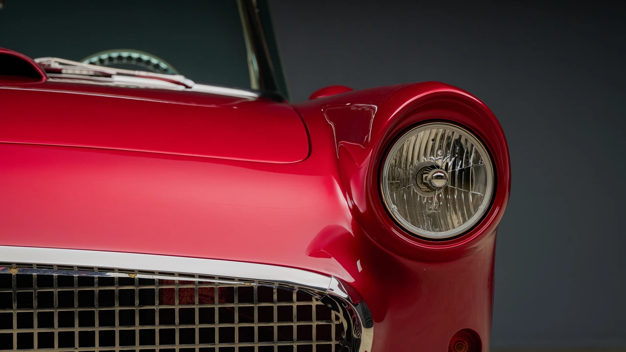 1957 Ford Thunderbird 1st Gen - Image 25 of 31