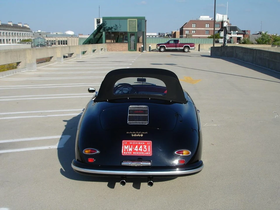 1957 Porsche Speedster - Image 5 of 31