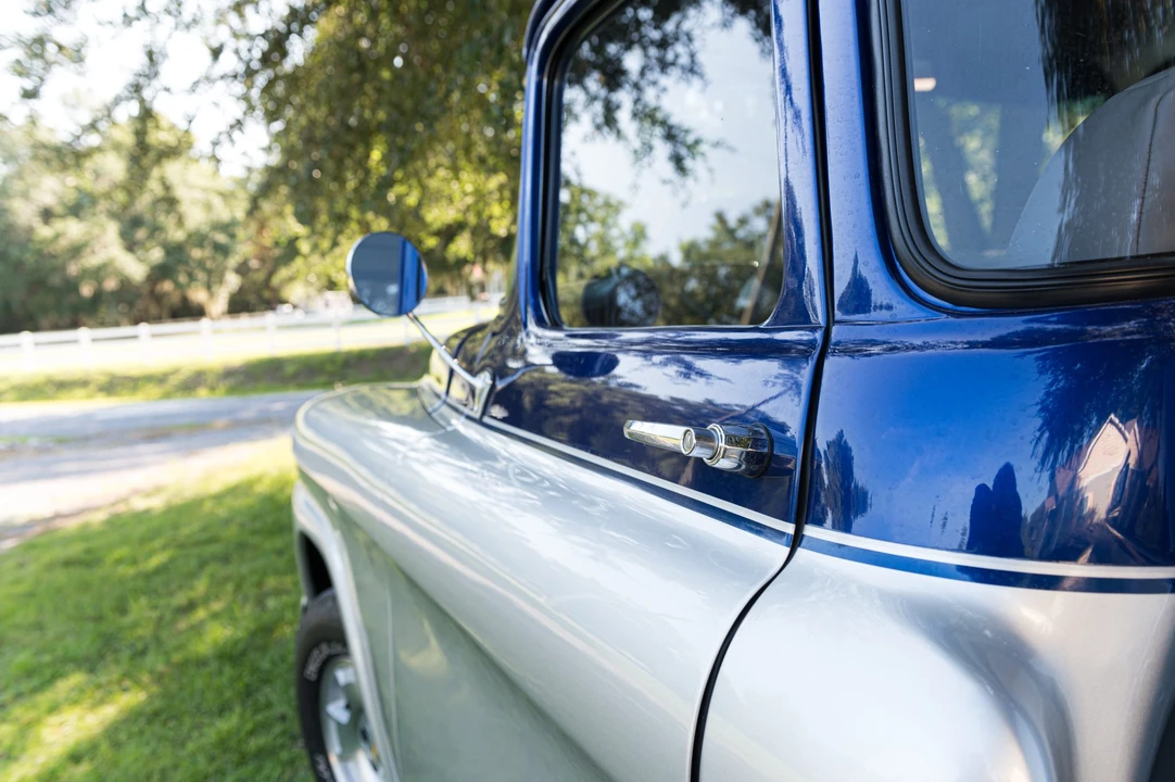 1958 Chevrolet Task Force - Image 29 of 31
