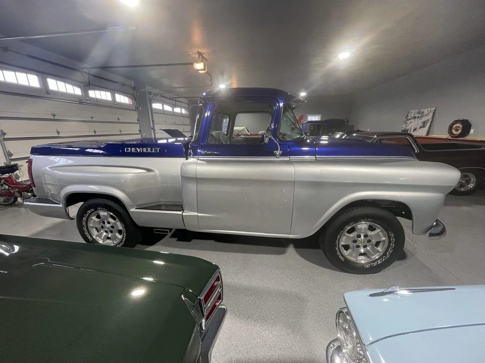 1958 Chevrolet Task Force - Image 8 of 31