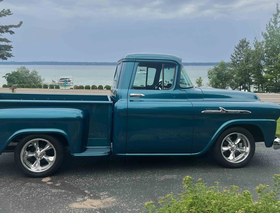 1958 Chevrolet Task Force - Image 12 of 31
