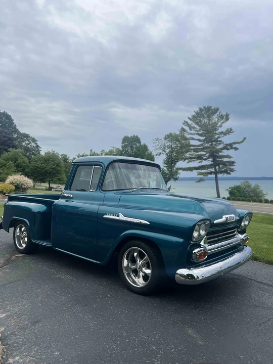 1958 Chevrolet Task Force - Image 14 of 31