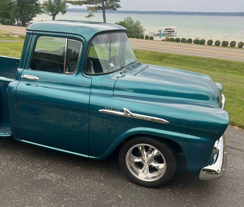 1958 Chevrolet Task Force - Image 16 of 31