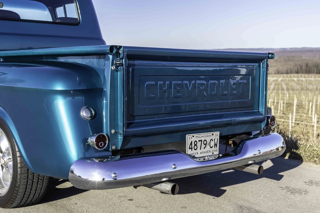 1958 Chevrolet Task Force - Image 23 of 31